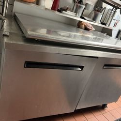 Commercial Refrigerator/ Cold Table