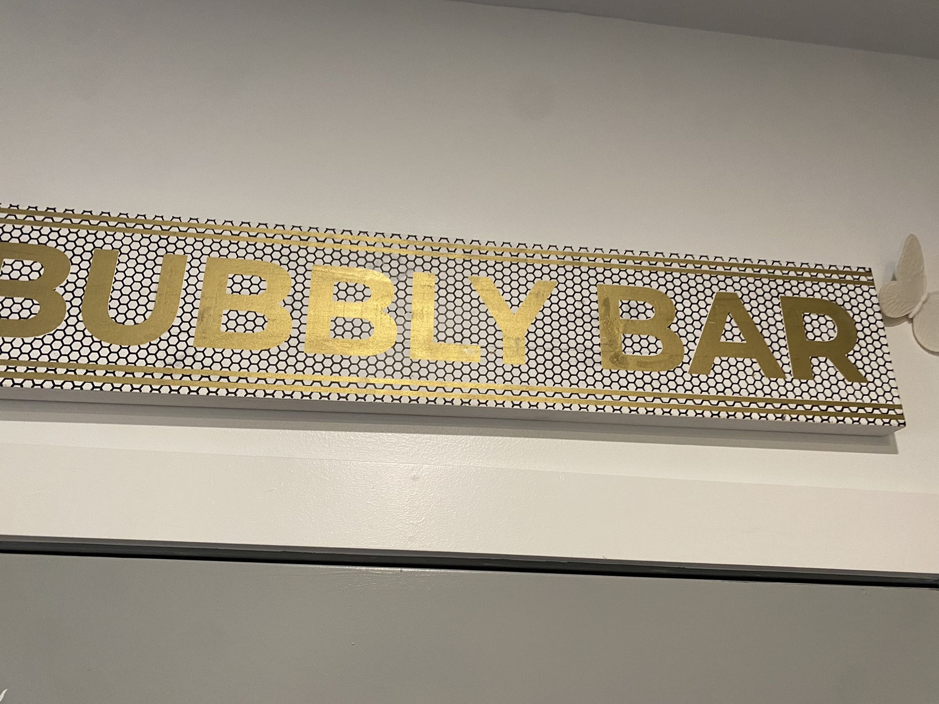 Bubbly Bar Sign