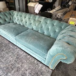 Norwalk custom Sofa 