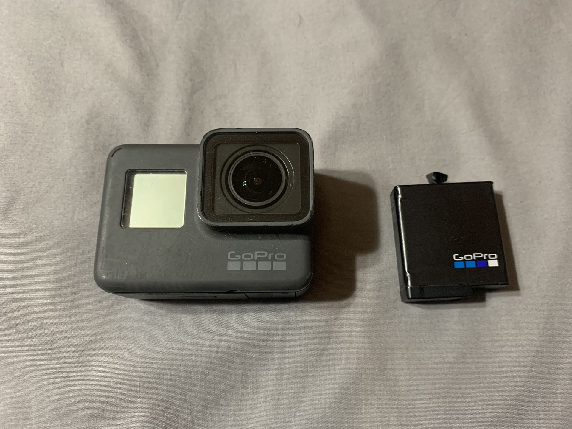 GoPro Hero 5 with extra battery
