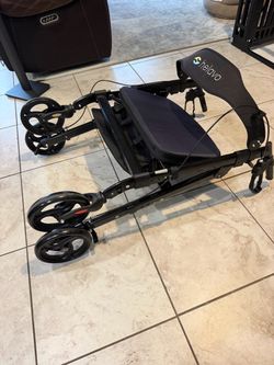 Heavy Duty Helavo walker with seat and storage