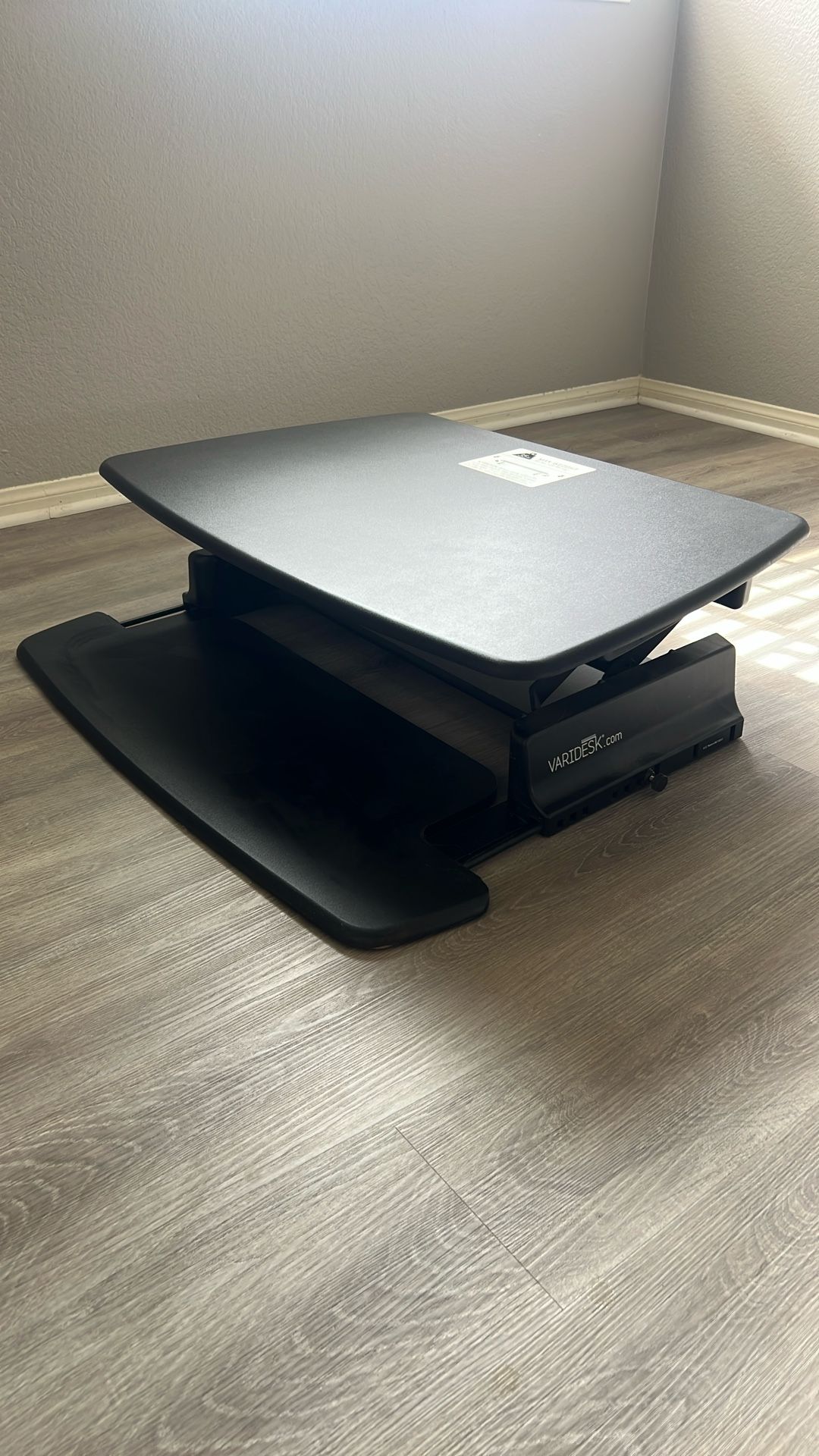 Stand Up Desk Retractable