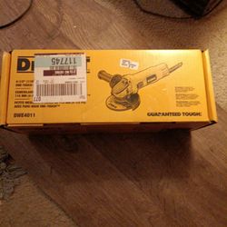 DeWALT Circular Grinder 
