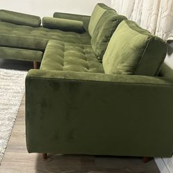  Reversible Sectional Sofa – Like New (5 Months Old)