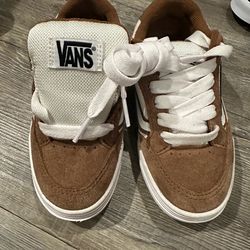 Brand new girls Vans size 11.5