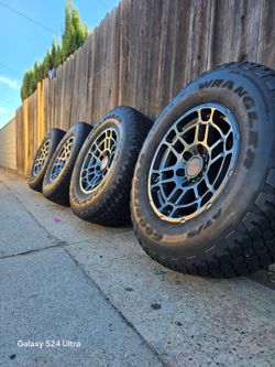 Toyota Tacoma TRD 4runner Fj cruser Tundra sequoia wheels