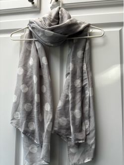 Lightweight Polka Dotted Scarf