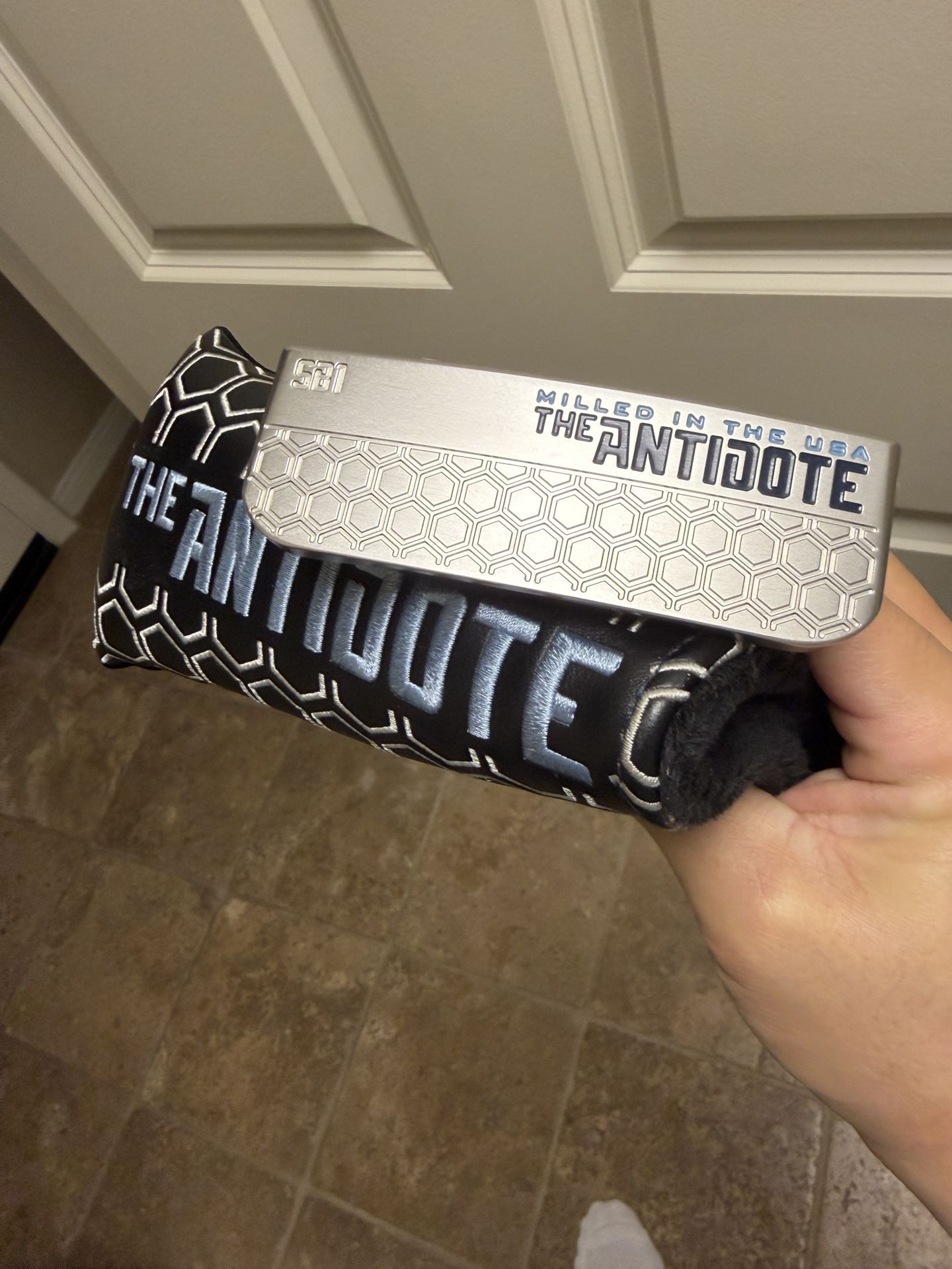 Bettinardi Antidote SB1 34” RH - MINT/LN