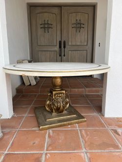 Vintage French Style Acanthus Pedestal Table