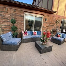 Very Gorgeous Patio furniture set
