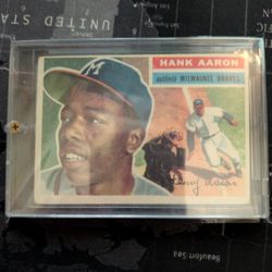 1956 Topps Hank Aaron #31 