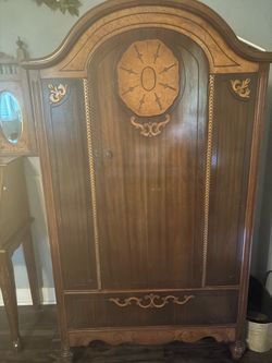 vintage wood wardrobe/armoire