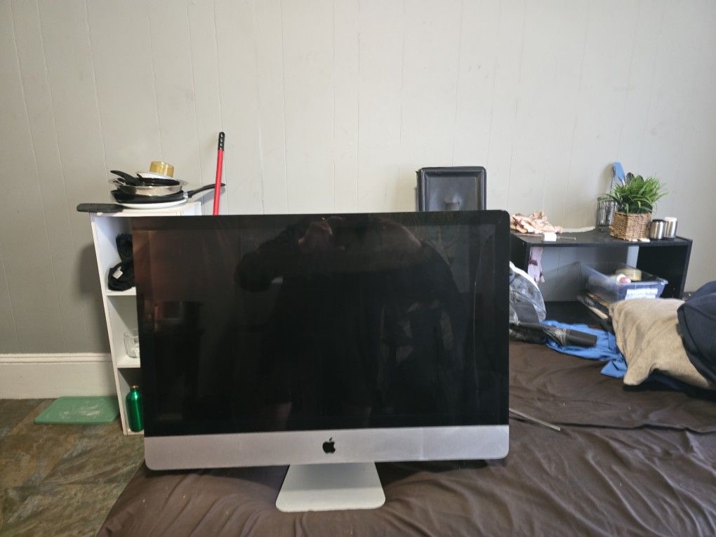 Apple Monitor