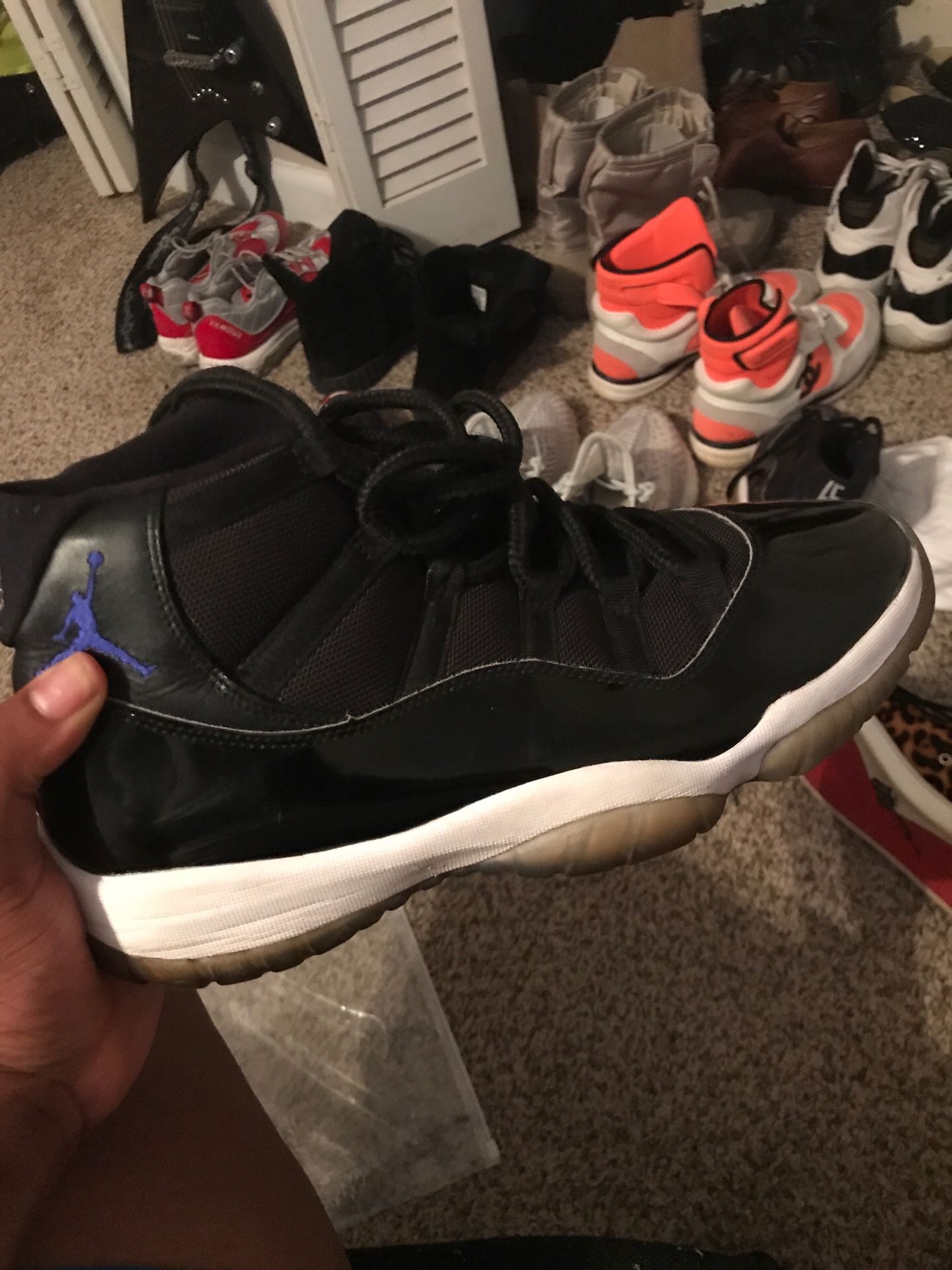 Jordan space jam 11