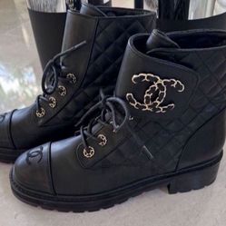 Ladies, Black Leather Boots