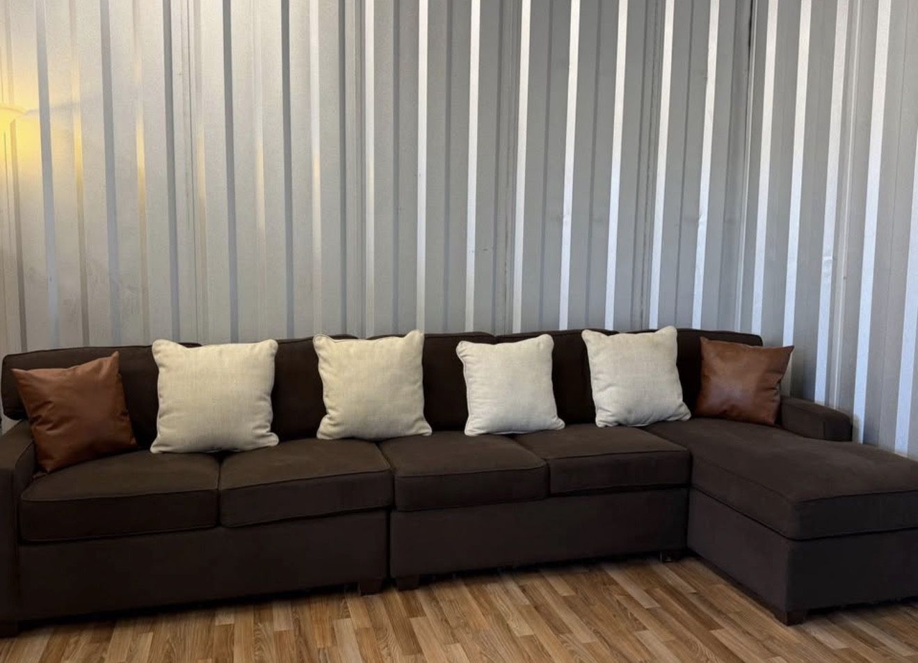 Large Sectional With Chaise $475 Or Best Offer 