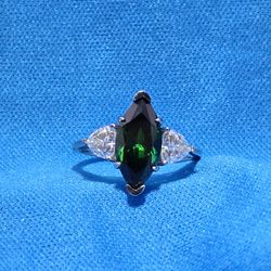 Moissanite 0.94 ctw Pear Shape Ring 