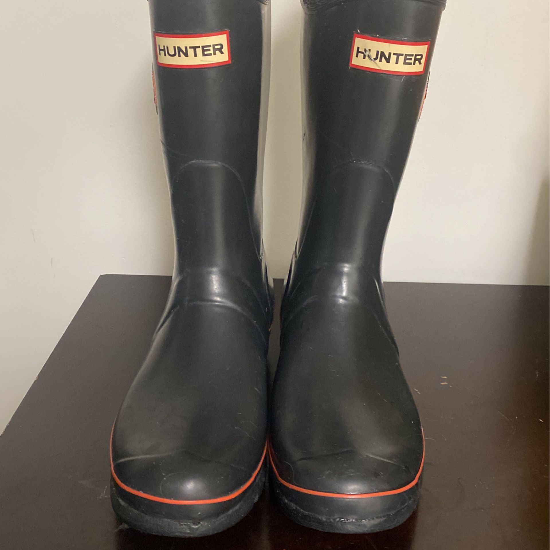Women Size9 Hunter Rain Boots $25