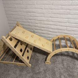 Montessori Triangle Wooden Playet