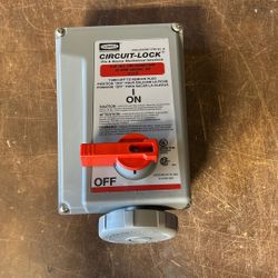 Hubbell Circuit-Lock Pin & Sleeve Disconnect – 30A 480V  (new) HBL430MI7WR
