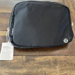 Lululemon Belt Bag -Crossbody 