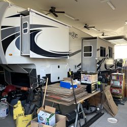 2017 North wood  Arctic Fox 29.5k