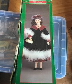 1995 Collectible Doll Jacqueline House of Lloyd Christmas Around The World Series