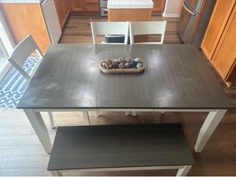 Dining table set