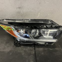 2019-2020-2021-2022 HONDA HR-V RIGHT HEADLIGHT OEM USED