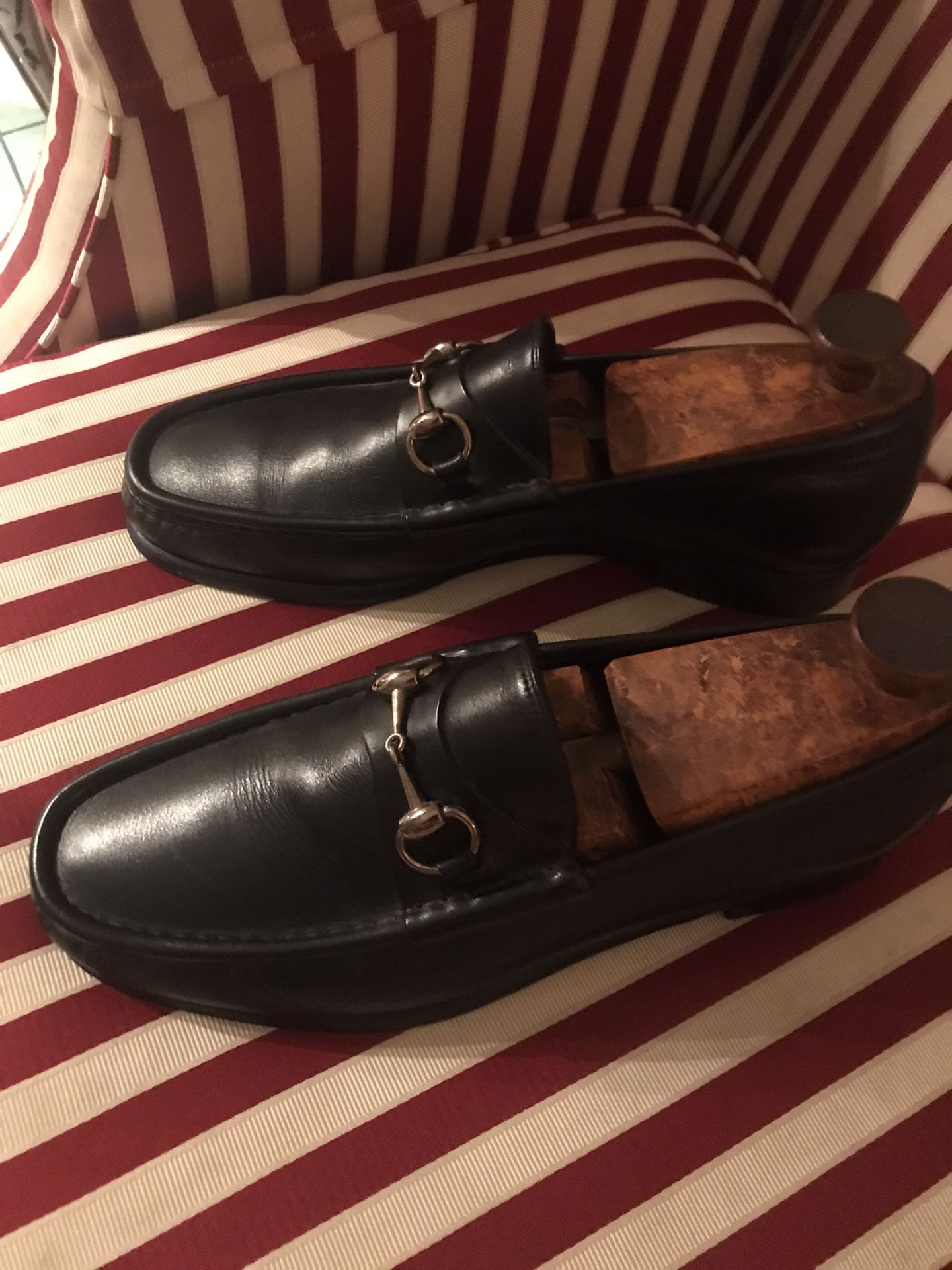 Like New genuine Gucci Merry Christmas !!!