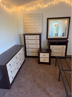 Dresser Set