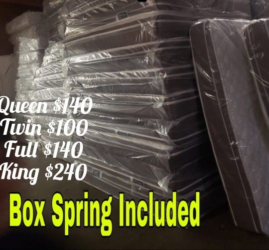 Brand New Queen Set Pillow Top