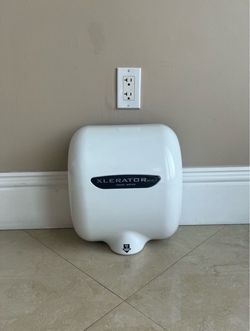100% Working Xlerator Excel Hand Dryer (NEED GONE ASAP)