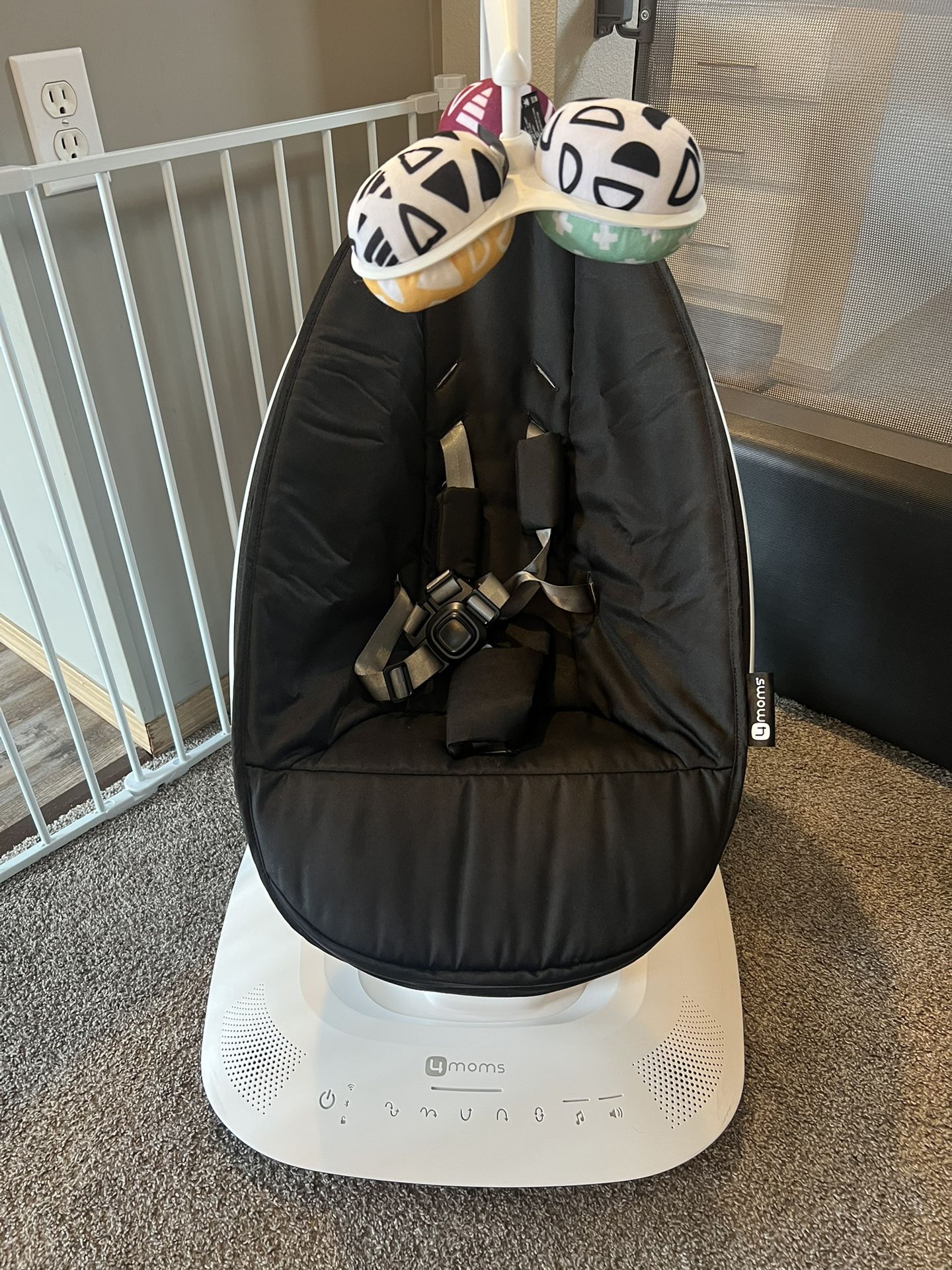 Mama Roo Swing - Like New Condition