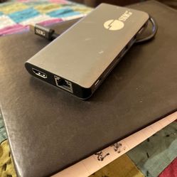 SIIG USB-C Hub / docking Station Adapter 