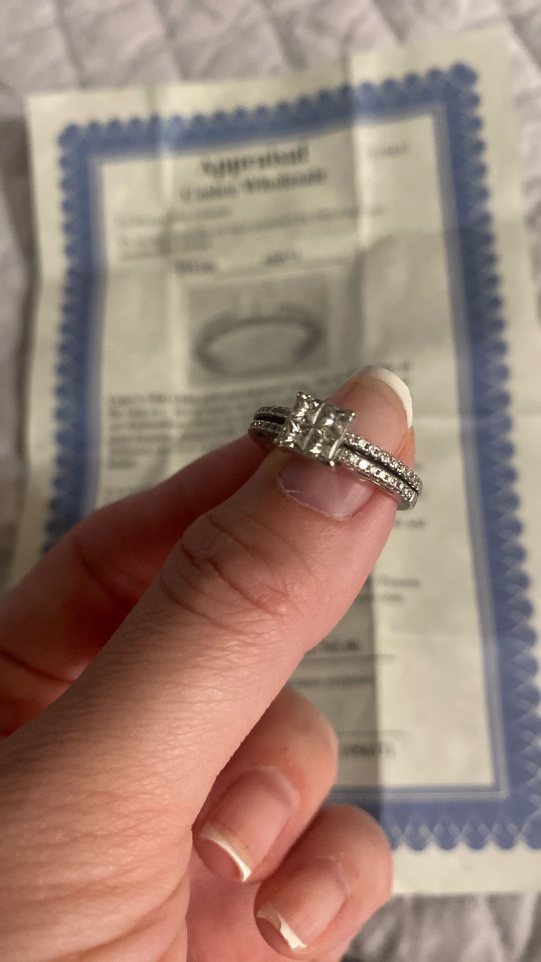 14kt White Gold And Diamond Ring