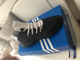 Brand new Adidas Crazy (sz 10.5)
