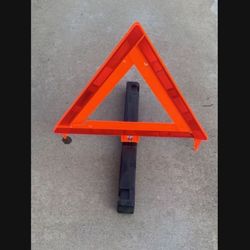Road side safety triangles