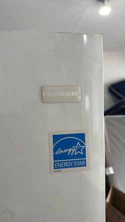 Frigidaire  upright freezer auto defrost ..$275