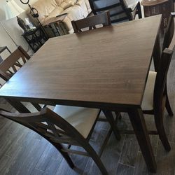 Wooden dining table + 4 Chairs