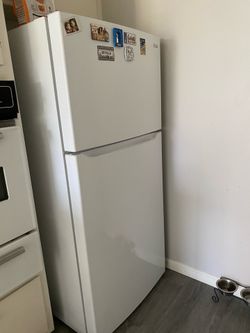 Freezer Refrigerator white/multi air flow and reversible door in white