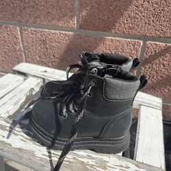 Kids Boots Size 7 Cat & Jack