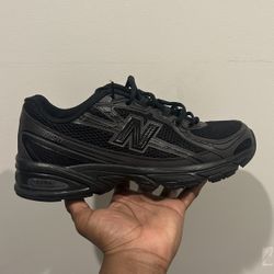 New Balance 740 size 10