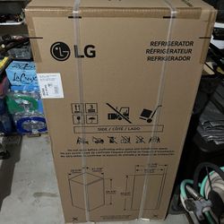 6 Cu. ft. LG Refrigerator Brand New