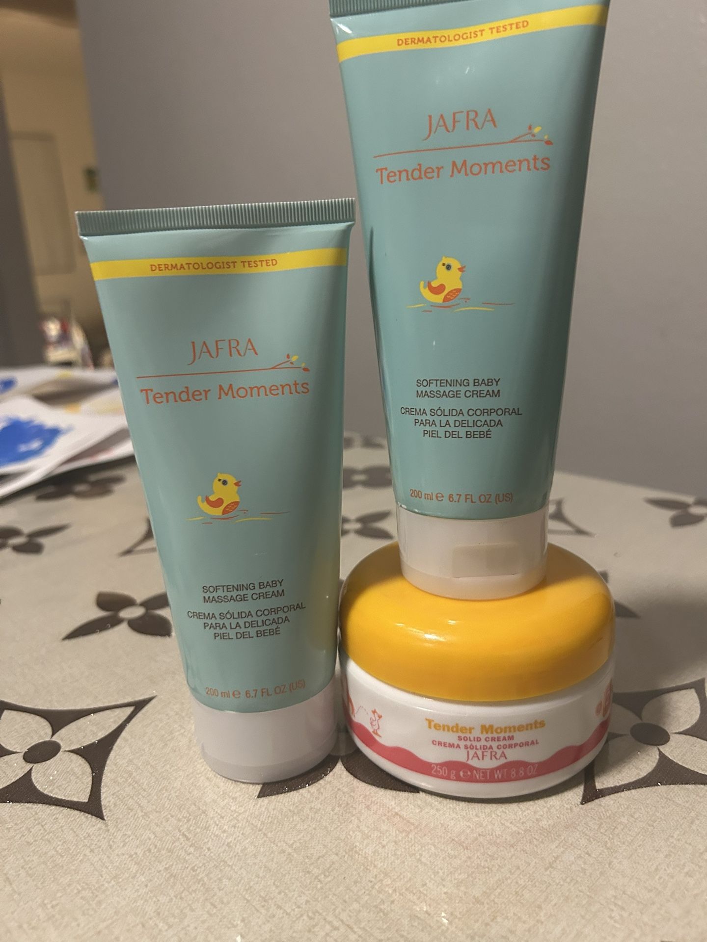 Perfumes Y Crema