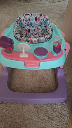 Like new baby walker smoke free and clean
