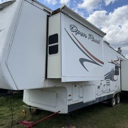 2006 32ft Open Road 5th Wheel With 3slide Outs 