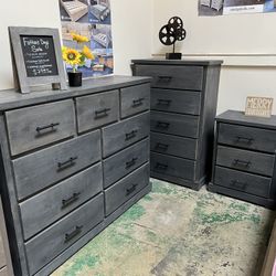 New 3pc Bedroom Set Color And Handles Can Be Changed!