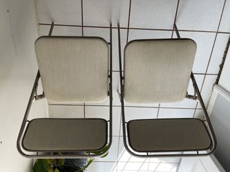 Desk Chairs . 