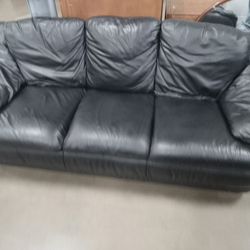 Leather Sofa And Couch 